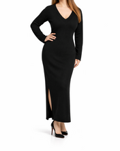 Last inn bildet i Galleri-visningsprogrammet, Lang kjole med split på begge siden
